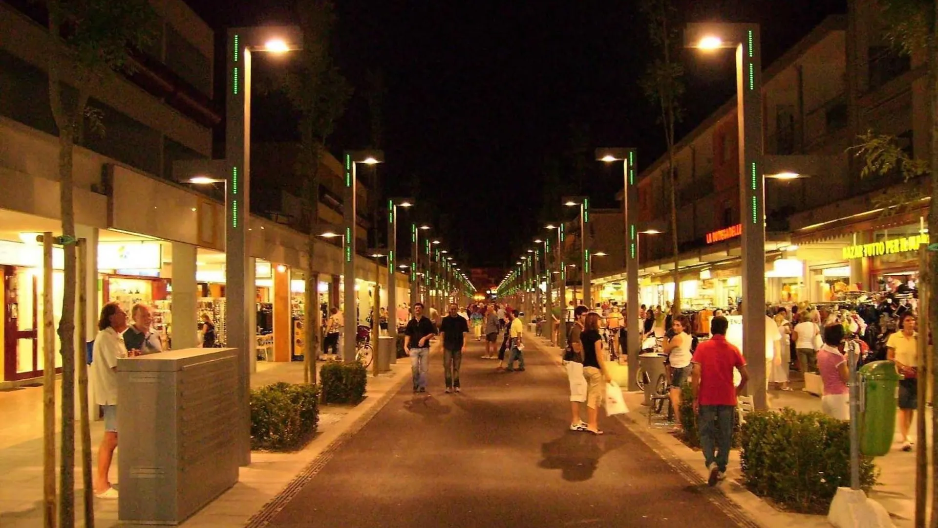 Top Floor Apartment With Terrace In Bibione Italy