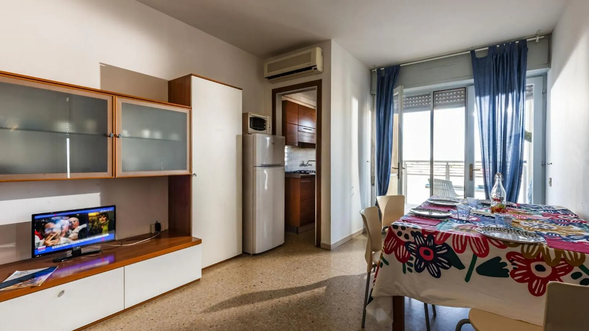 Top Floor Apartment With Terrace In Bibione 0*,