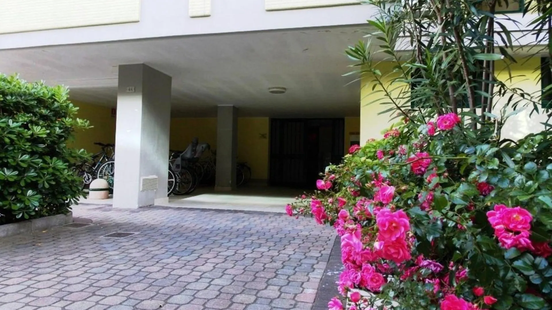 Top Floor Apartment With Terrace In Bibione